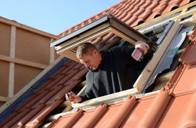 Pose de fenêtres de toit Velux à Semondans